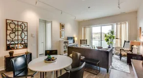 Designer 3BR with Balcony & Elevator on Clark! apts - Image 3