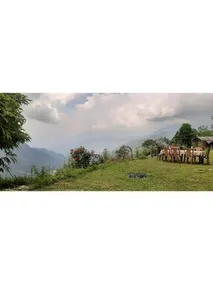 KOLAKHAM SILVERPINE RETREAT HOMESTAY Pure Veg - Image 4