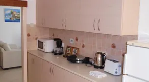Niki Court Holiday Apartments - Image 4