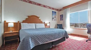 Spacious King Suite in the Heart of Midway Near Park City & Sundance Ski Resorts - 209 - Image 2