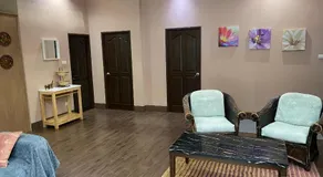 Big Comfortable Villa - Image 5