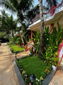 Vintage Beach Resort - Image 3