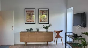 Modern & Homely Apartment - Free Parking - Image 3