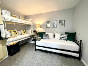 Brighton Hot Tub Apartments - Image 4