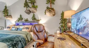 Immersive Spa Retreat with Sauna & 15m to Red Rocks - Image 2