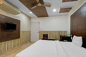 OYO 11061 Hotel Awesome - Image 2