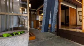 Gujo BASE - Image 5