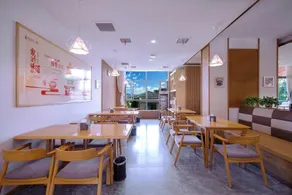 Yiyang Lefu Hot Spring Holiday Hotel - Image 2