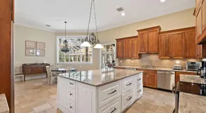 Knickerbocker Estate - Exclusive 9 BR Getaway in Naples! Enjoy Private Pool, Outdoor Dining and Expansive Grounds Experience Tranquility with Easy Access to Naples Best! - Image 4