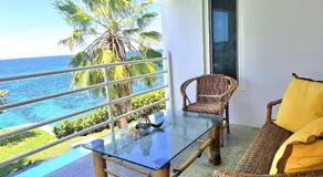 Whispering Clouds Beach House - Image 4