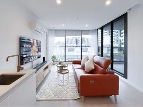 Modern Luxury 2B2B Sky Garden SmartTV - Image 3