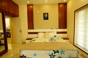 S P LUXURY VILLA - Image 1