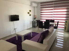 Three Bedroom Apt, Central Location, spacious - Image 2