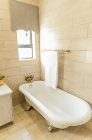 The Perfect Corner Guesthouse - Image 4