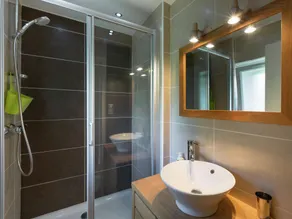 Beautiful house with modern interior, 25mins from the beach in Brittany. - Image 3