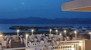 Aqua Luxury Suites by Estia - Image 3