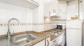 Charming central gem in Poble Sec - Image 3