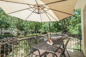 Holiday House - Image 3