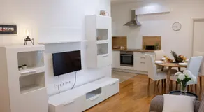 Apartman Cathedral - Image 2
