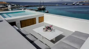 One Manto Square - Image 2