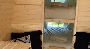 Nuit insolite en tonneau nature et animaux petit déjeuner inclus - Image 3