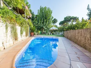 Villa med privat pool med kapacitet för 9 personer - Image 4