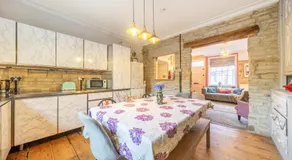 Hebden Bridge - House - Sleeps 8 - Pet Friendly - Image 3