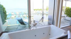 Marina Lachen - Image 3
