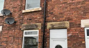 Modern 2BR Rotherham Home Contractors & Family - Image 5