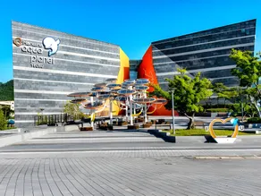 HS Tourist Hotel - Image 4