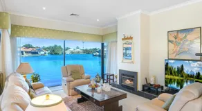 Enjoy Between Lake and River - Image 2