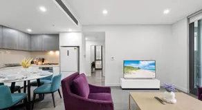 SOP 82 Stylish and Cozy Two-Bedroom Apt - Image 2