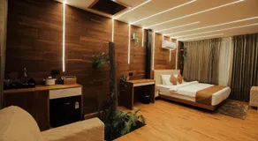 HoneyStone Resort - Image 2