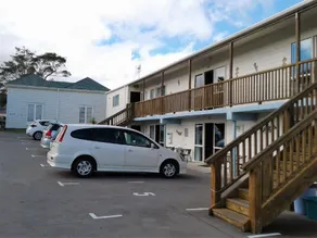 Abbey Court Motel and Little Farm - Image 5