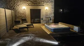 Les Rubys, spas privatifs, piscine chauffée en sus - Image 3