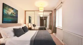 Canterbury Reach Apartment - Image 2
