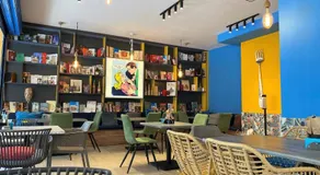 Pop Art Hotel - Image 3