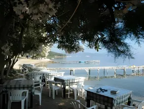 Akrogiali Rooms - Image 4