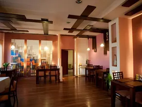 Hotel 1 - Image 5