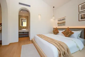 Floral Lux Hotel Huangshan Warm Wood Homestay Tangkou Nandamen Branch - Image 4