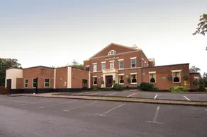 Premier Inn Wirral - Childer Thornton - Image 4