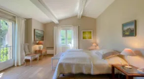 Spacious House With Wi Fi And Swimming Pool - Image 2