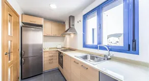 3 Bedroom Stunning Apartment In Torreblanca - Image 3