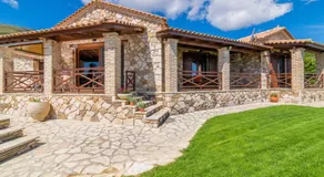 Villa La Isla with Private Pool - Image 3