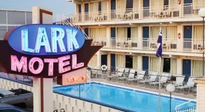 Lark Motel - Image 4