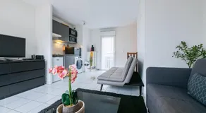 Duplex 4 personnes - tout équipé - Proche aéroport CDG - Image 2
