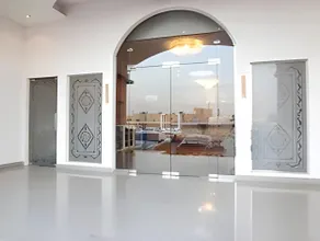 Gulf Crown Hotel Apartments - Image 4