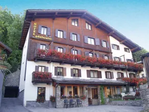 Hotel Edelweiss - Image 2