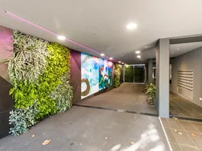 Executive Luxury Apartment - Image 4