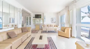 Lovely beachfront apartment Puerto Banus Marbella - Image 4